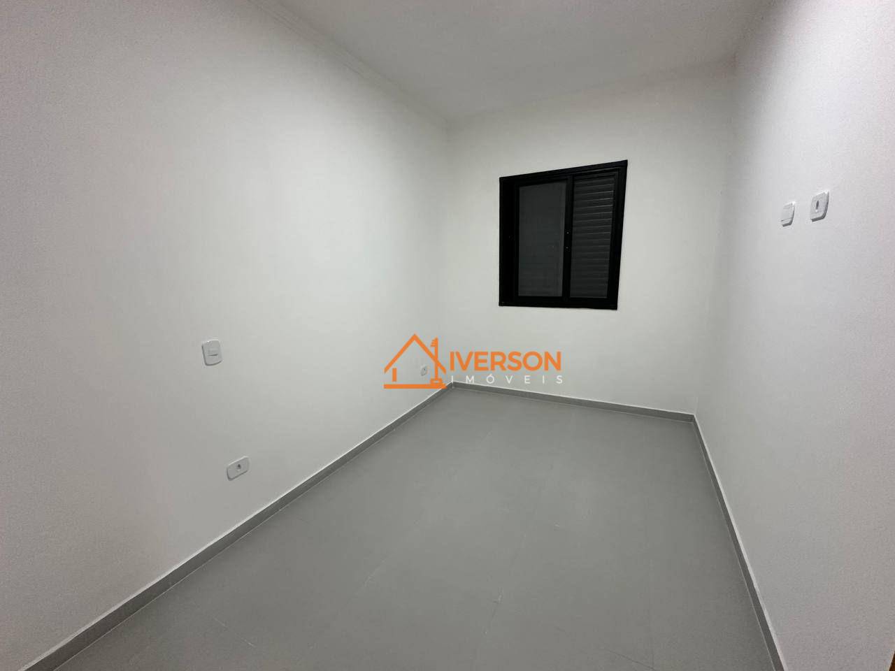 Casa à venda com 3 quartos, 107m² - Foto 9