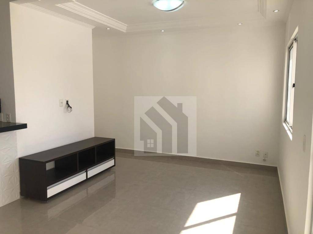 Apartamento à venda com 2 quartos, 67m² - Foto 4