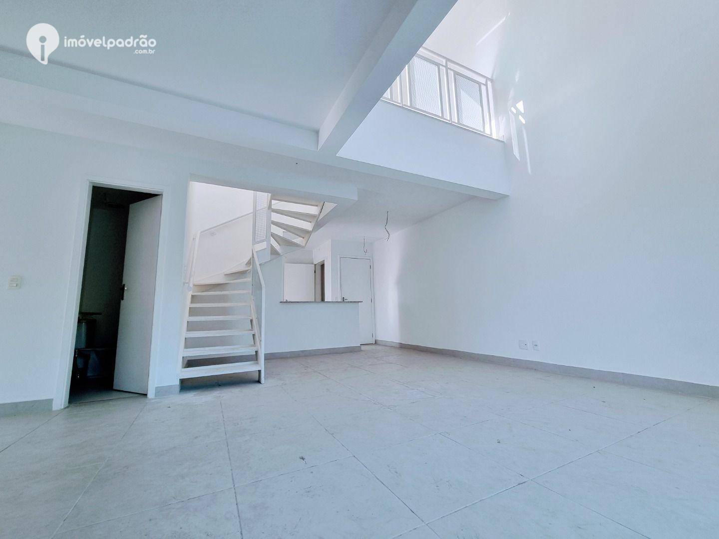 Cobertura à venda e aluguel com 4 quartos, 256m² - Foto 4