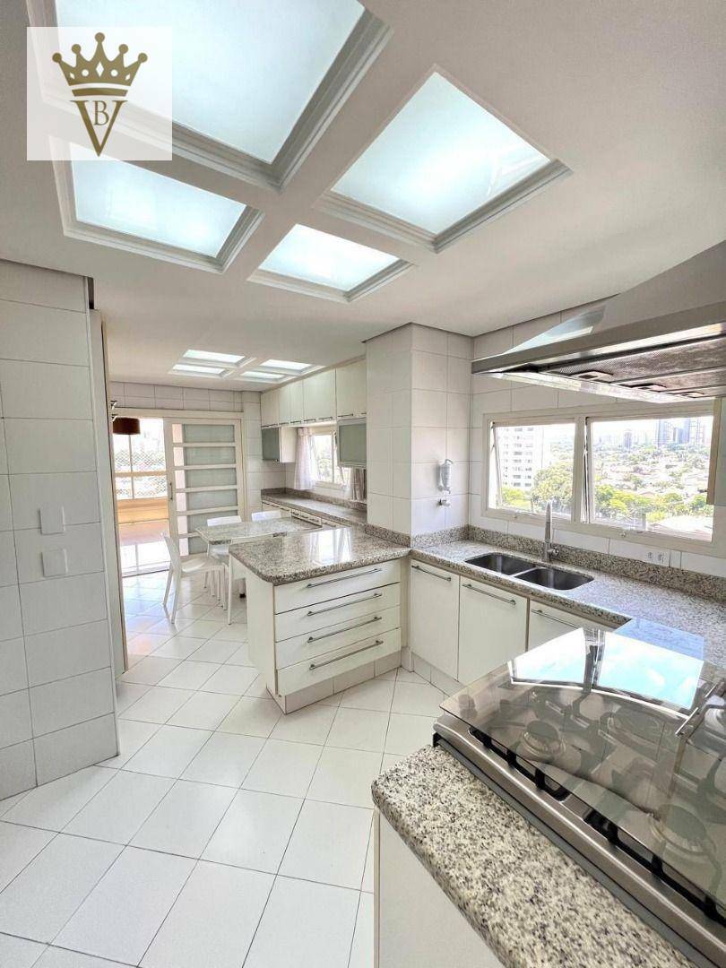 Apartamento para alugar com 3 quartos, 222m² - Foto 10
