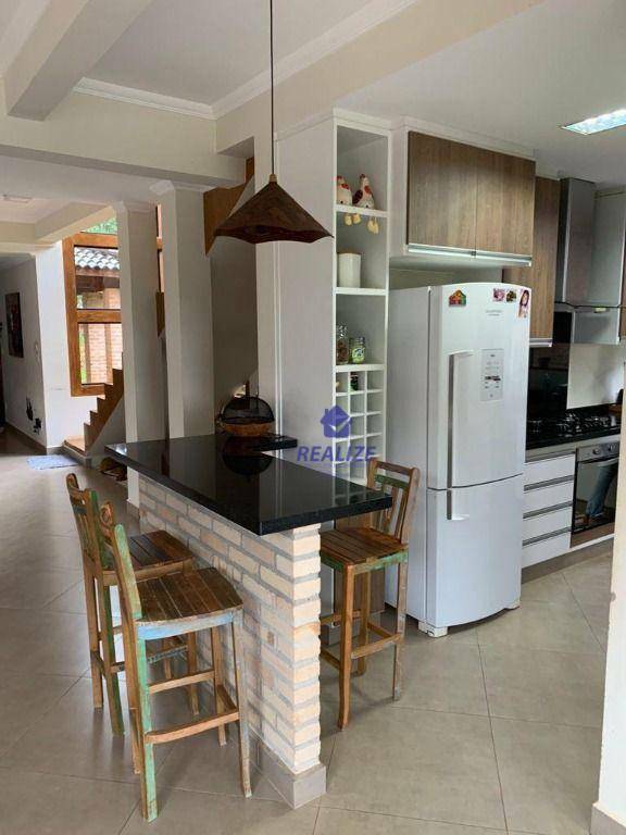 Casa de Condomínio à venda com 3 quartos, 300m² - Foto 27