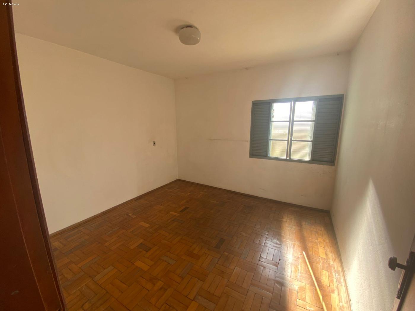 Casa à venda com 2 quartos, 101m² - Foto 8