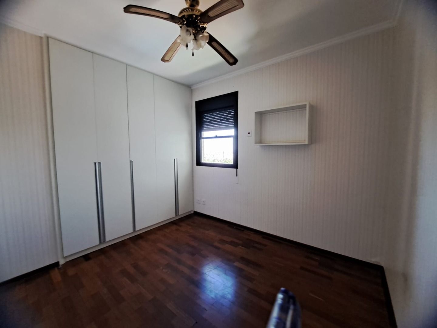 Apartamento para alugar com 4 quartos, 300m² - Foto 15