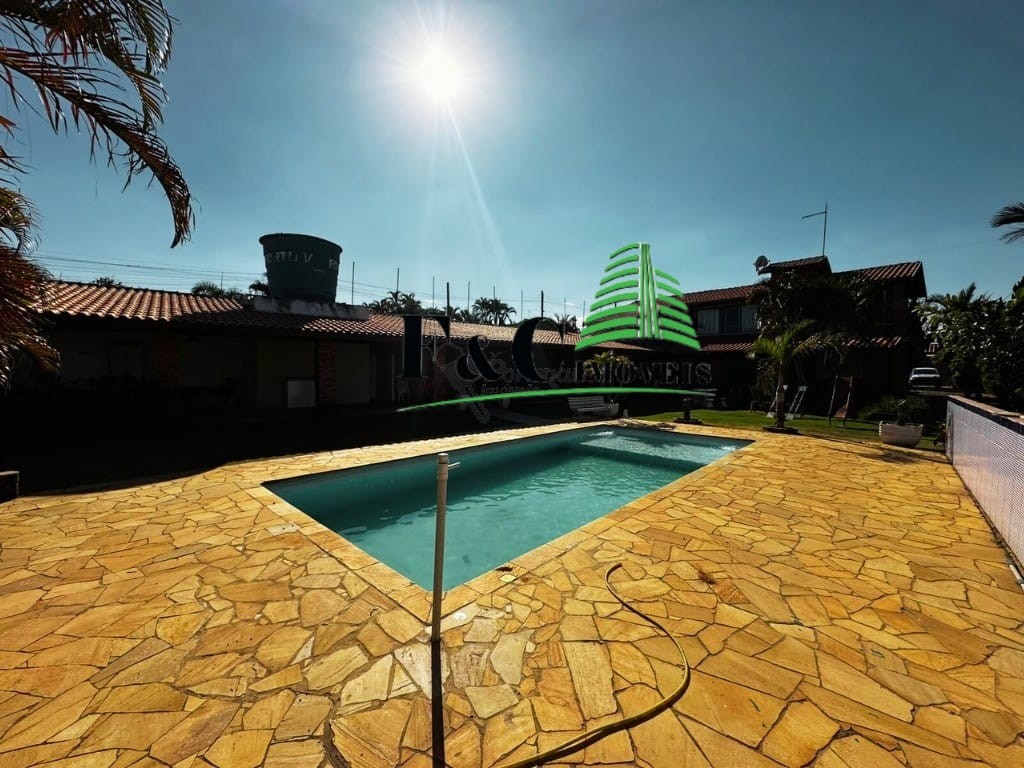 Chácara para alugar com 3 quartos, 1300m² - Foto 2
