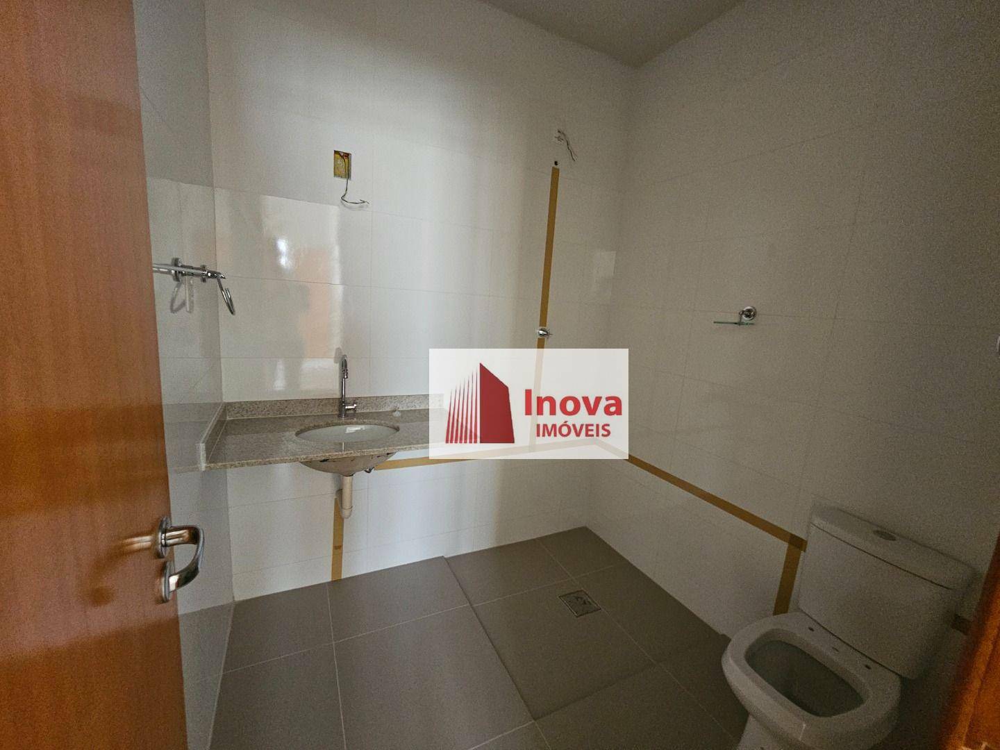 Cobertura à venda com 3 quartos, 210m² - Foto 28