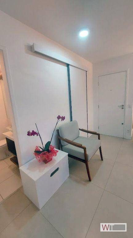 Apartamento para alugar com 2 quartos, 87m² - Foto 9