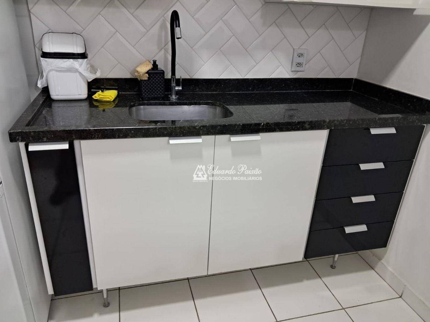 Apartamento para alugar com 2 quartos, 66m² - Foto 4