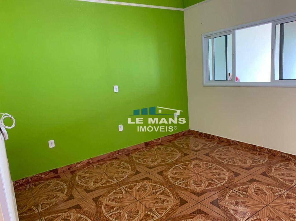 Casa à venda com 3 quartos, 211m² - Foto 24