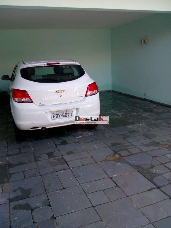 Sobrado à venda com 3 quartos, 253m² - Foto 6