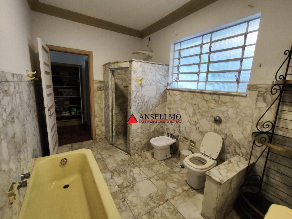 Casa para alugar com 3 quartos, 350m² - Foto 30