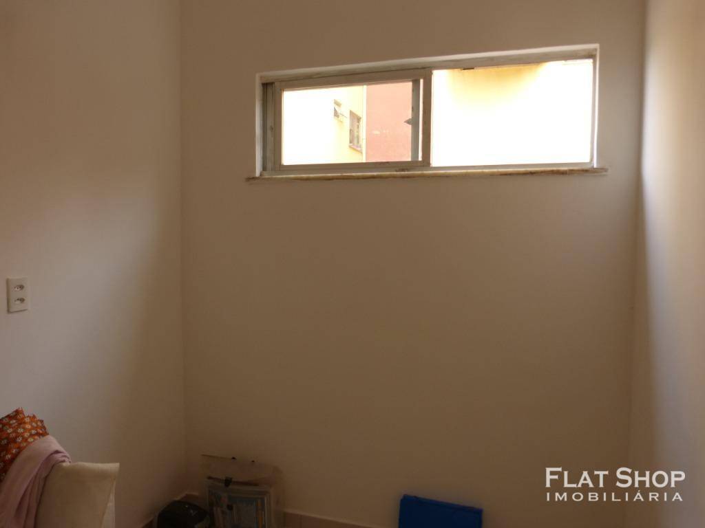 Apartamento à venda com 3 quartos, 68m² - Foto 3