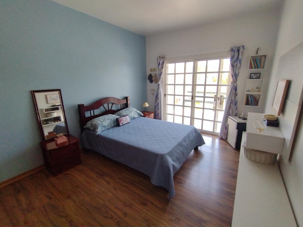 Casa à venda com 3 quartos, 304m² - Foto 9