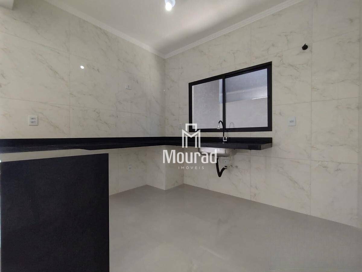 Casa à venda com 3 quartos, 112m² - Foto 4