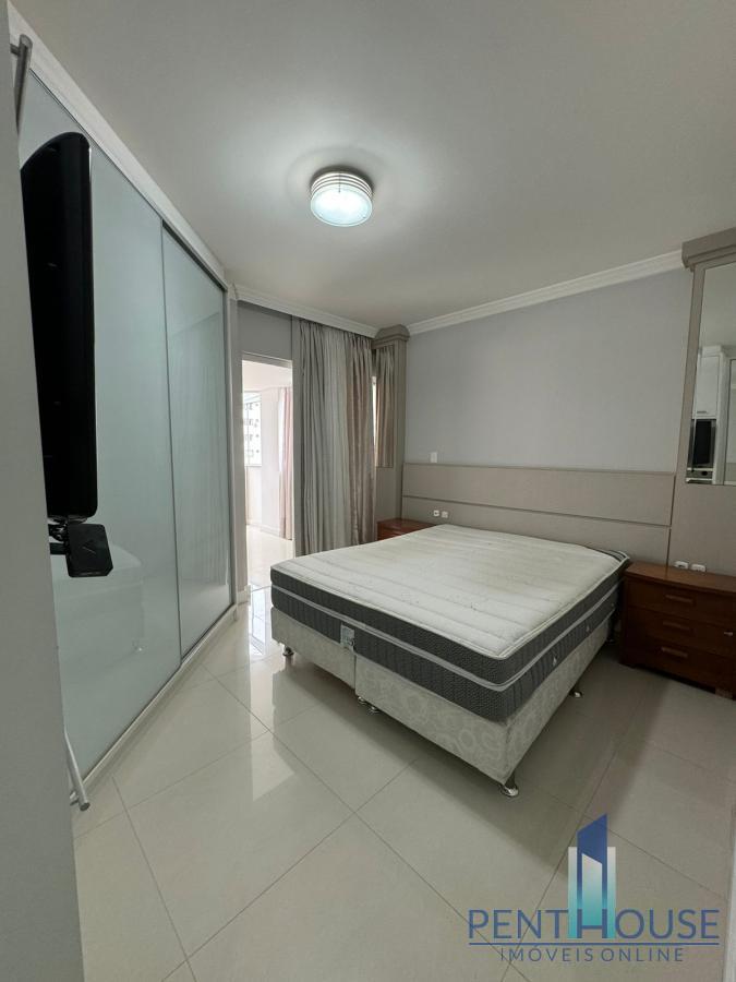 Apartamento à venda com 3 quartos, 144m² - Foto 18