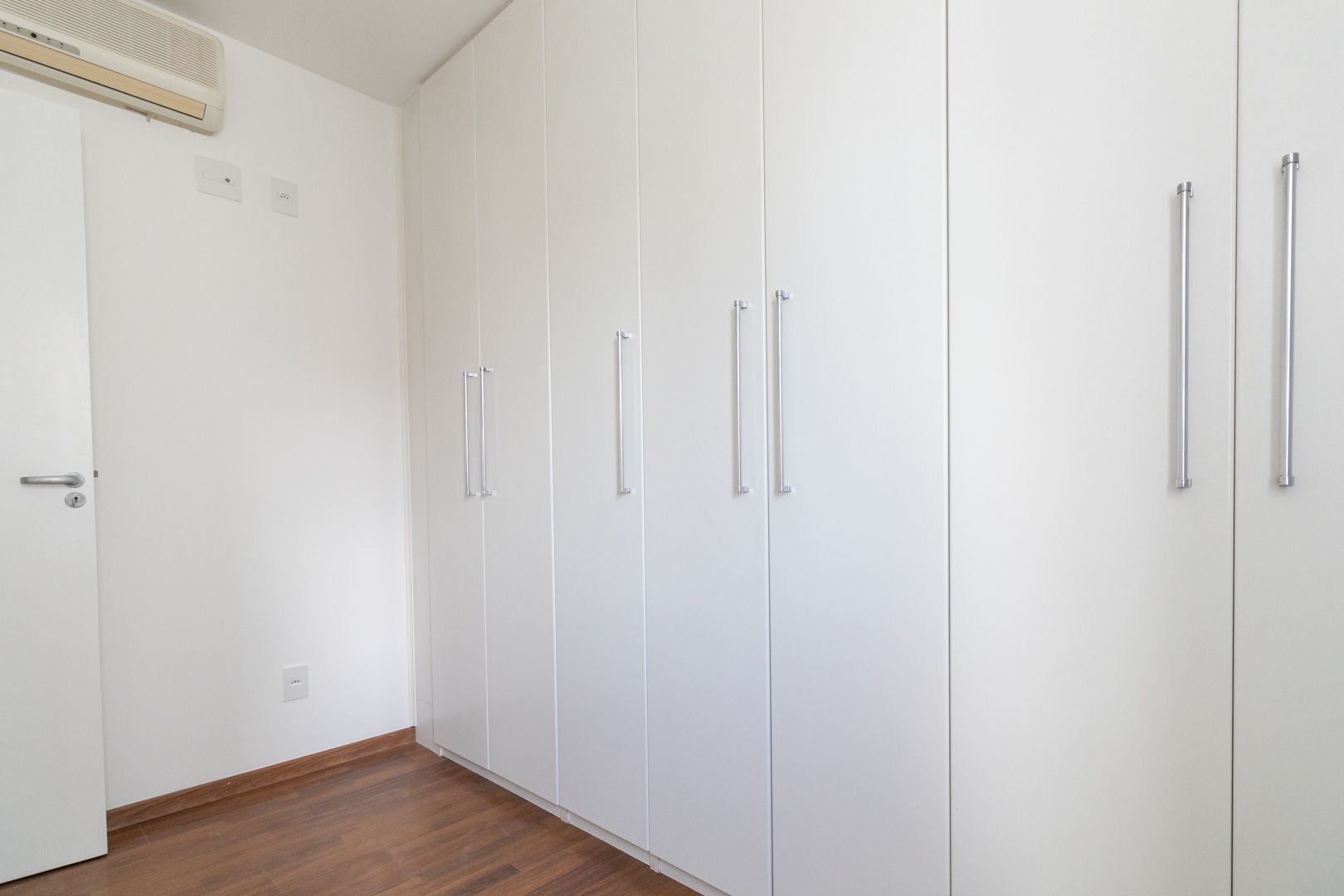 Apartamento à venda com 2 quartos, 65m² - Foto 29