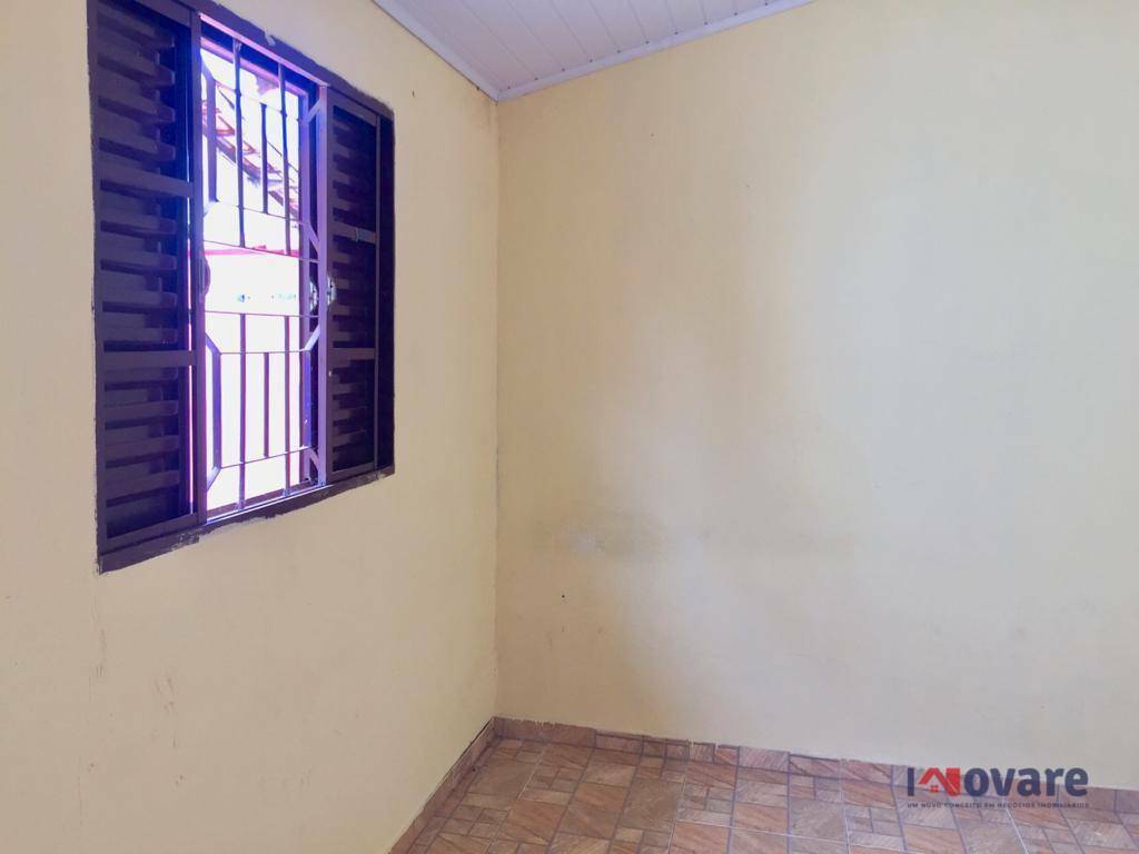 Casa à venda com 2 quartos, 150m² - Foto 4