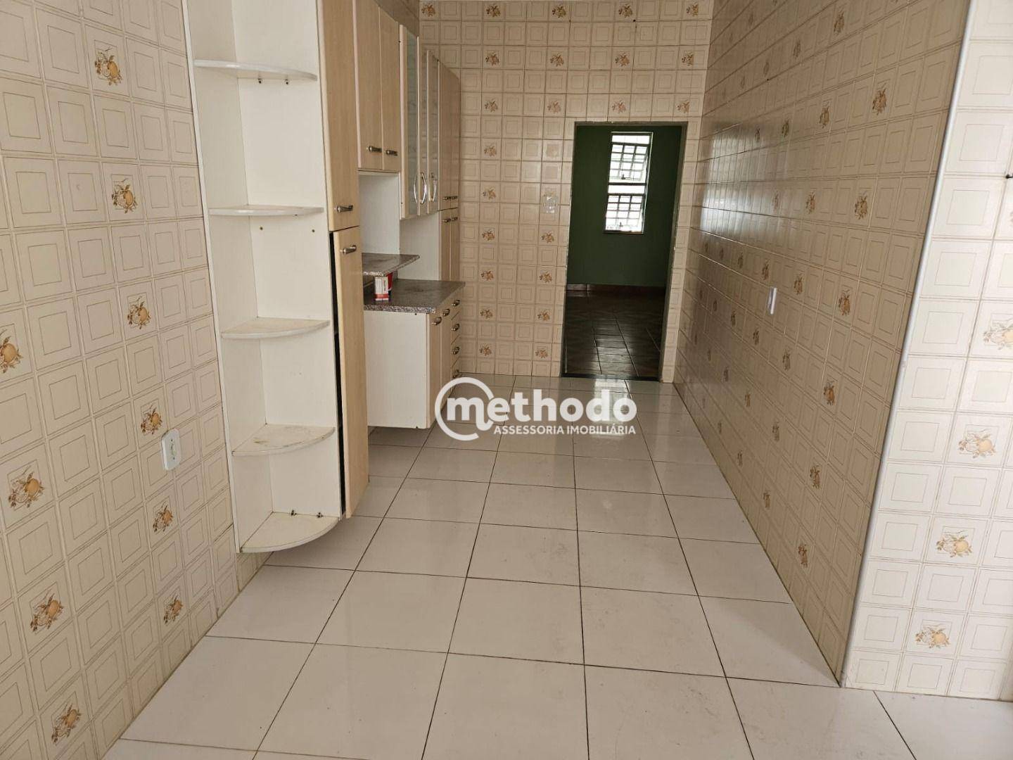 Casa à venda e aluguel com 3 quartos, 178m² - Foto 7