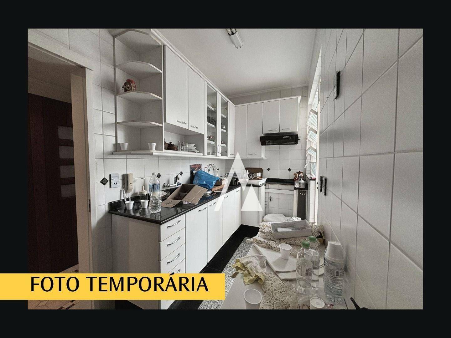 Apartamento à venda com 3 quartos, 121m² - Foto 14