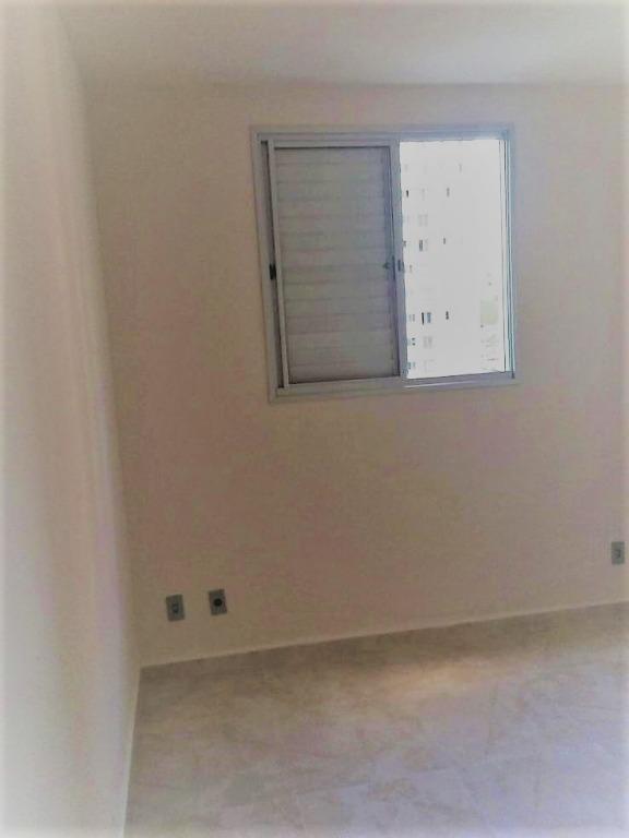 Apartamento à venda com 2 quartos, 49m² - Foto 12