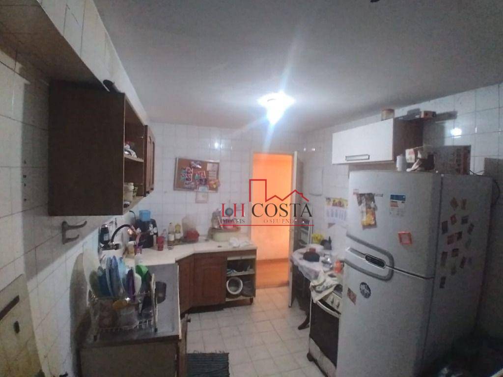 Apartamento à venda com 2 quartos, 80m² - Foto 11