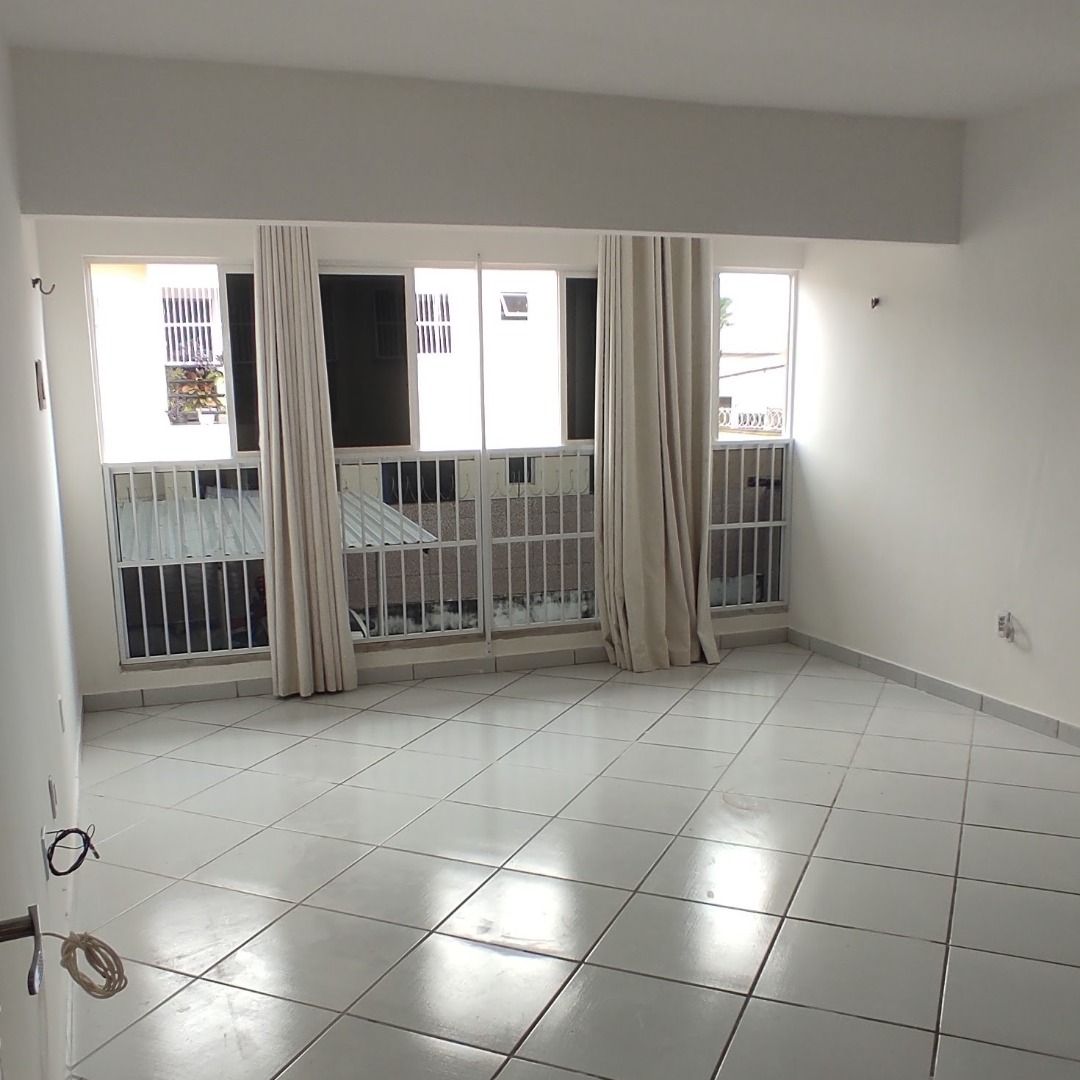 Apartamento à venda com 3 quartos, 65m² - Foto 4