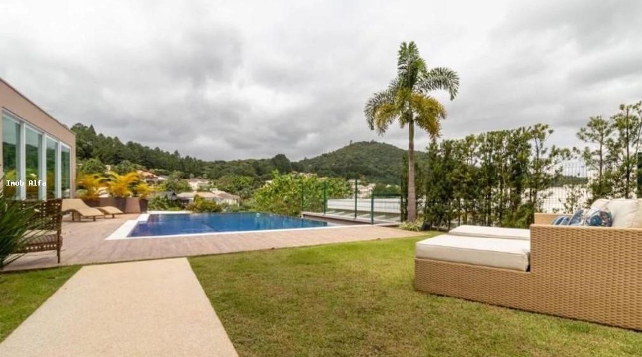 Casa de Condomínio à venda com 5 quartos, 835m² - Foto 1