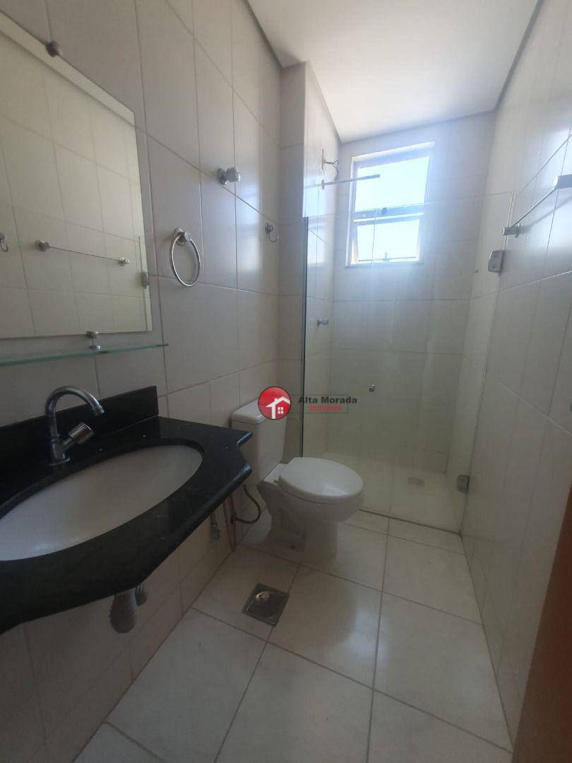 Apartamento para alugar com 2 quartos, 65m² - Foto 9