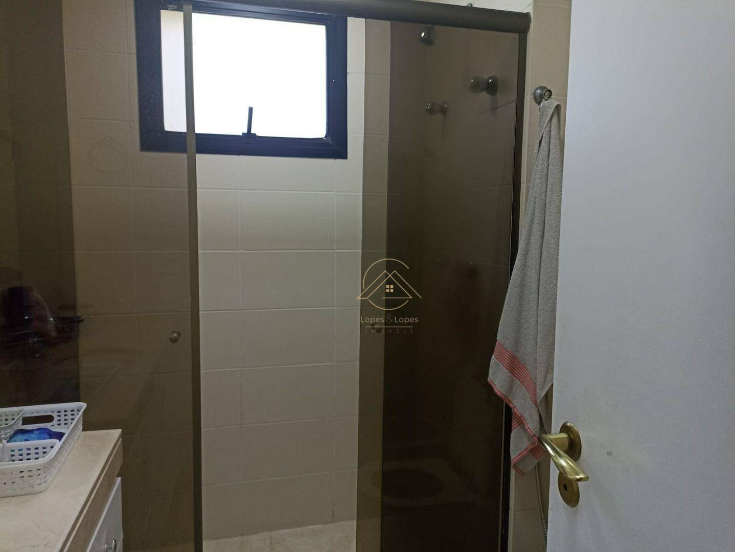 Apartamento para alugar com 4 quartos, 450m² - Foto 16