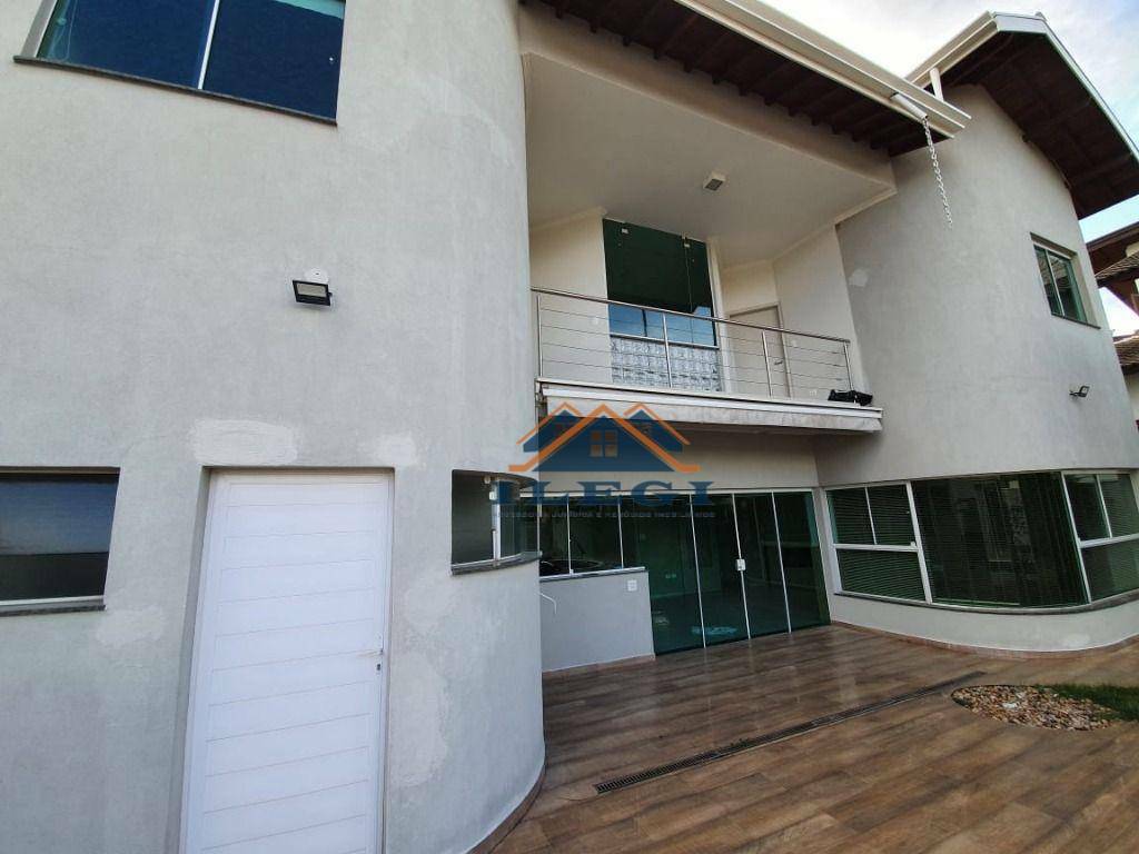 Casa de Condomínio à venda com 3 quartos, 220m² - Foto 15