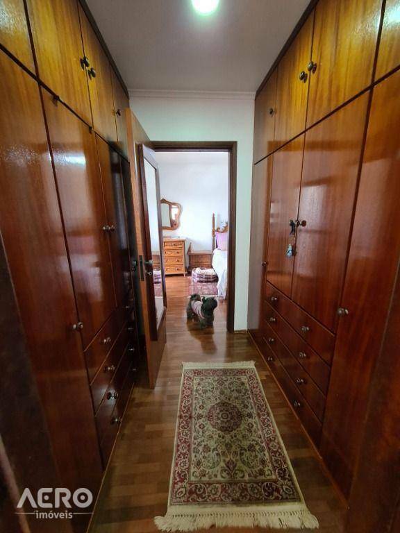 Apartamento à venda com 3 quartos, 131m² - Foto 4