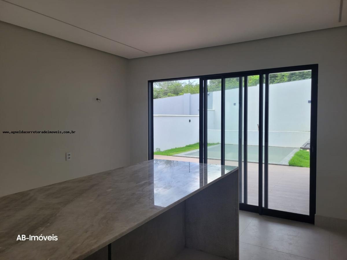 Casa de Condomínio à venda com 3 quartos, 220m² - Foto 18