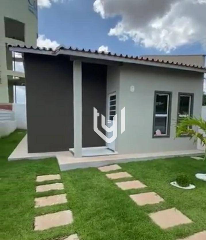 Casa à venda com 2 quartos, 48m² - Foto 1