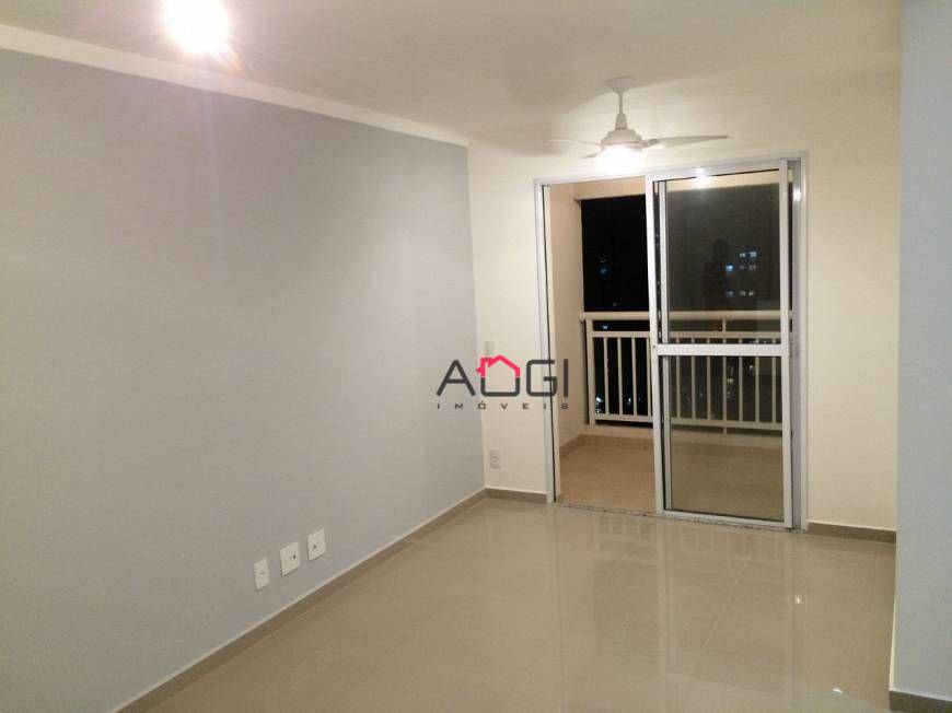 Apartamento à venda com 3 quartos, 73m² - Foto 3