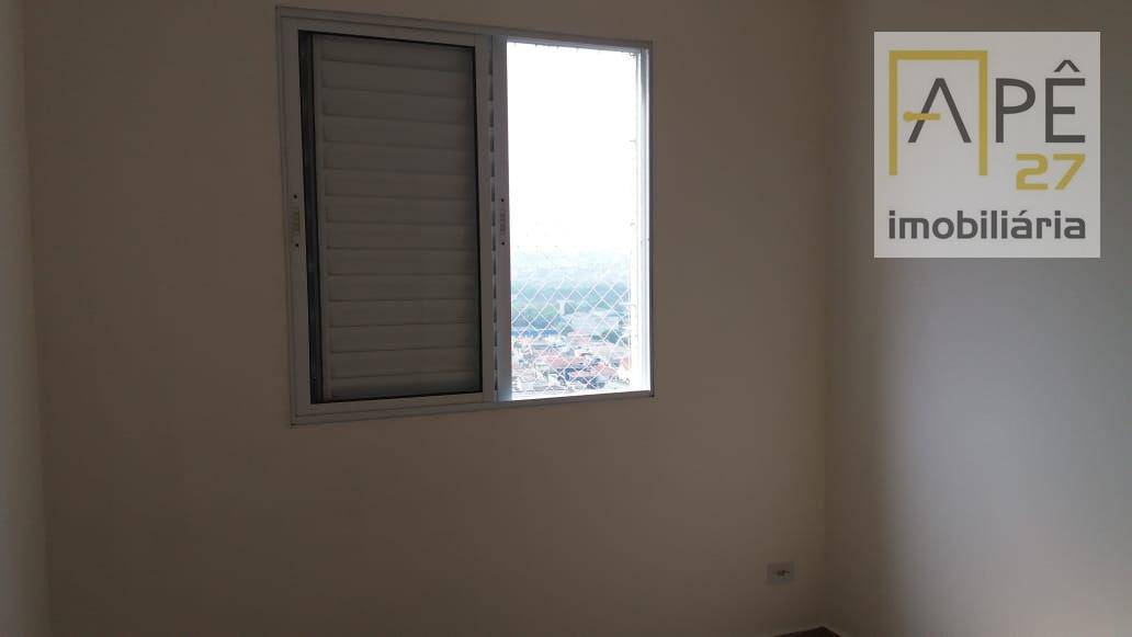 Apartamento para alugar com 2 quartos, 57m² - Foto 12