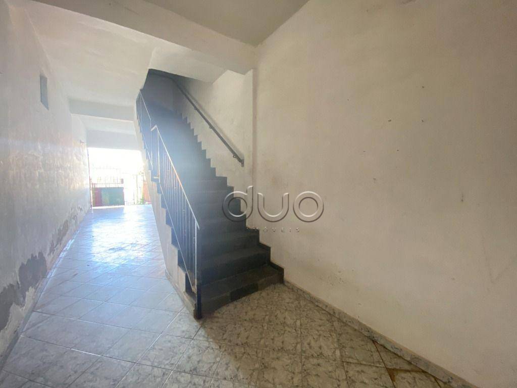 Casa à venda com 3 quartos, 294m² - Foto 4