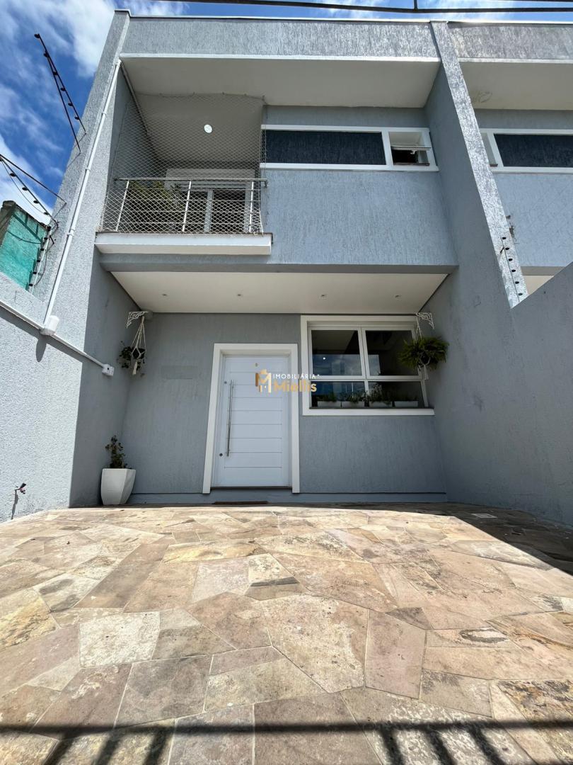 Casa à venda com 3 quartos, 112m² - Foto 1