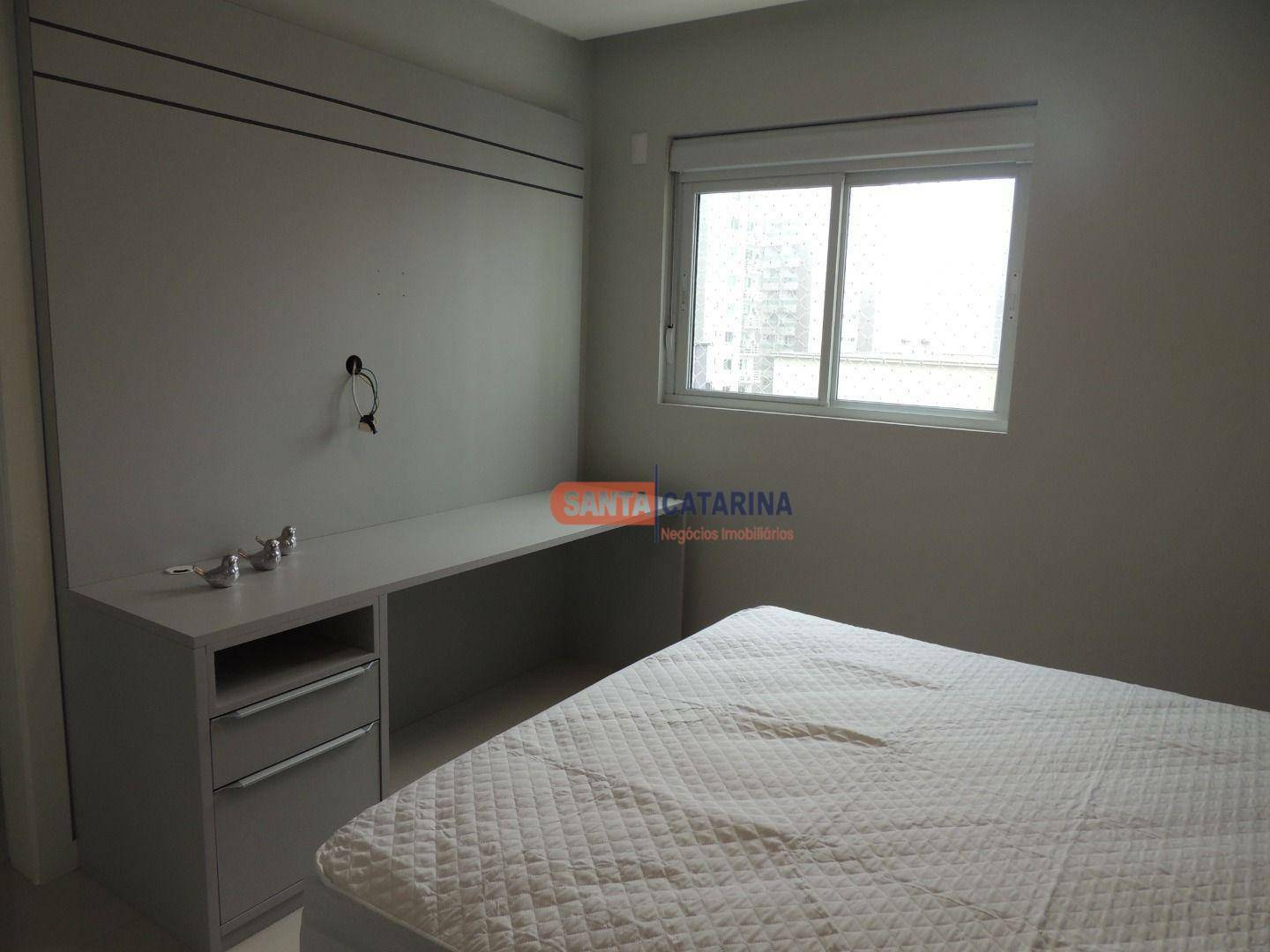 Apartamento à venda com 3 quartos, 155m² - Foto 22