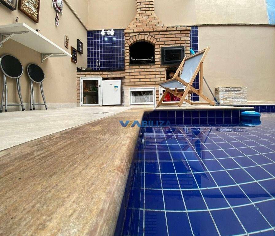 Sobrado à venda com 3 quartos, 134m² - Foto 1