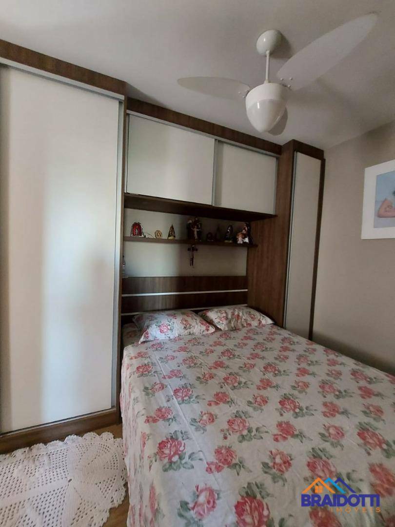 Apartamento à venda com 3 quartos, 60m² - Foto 13