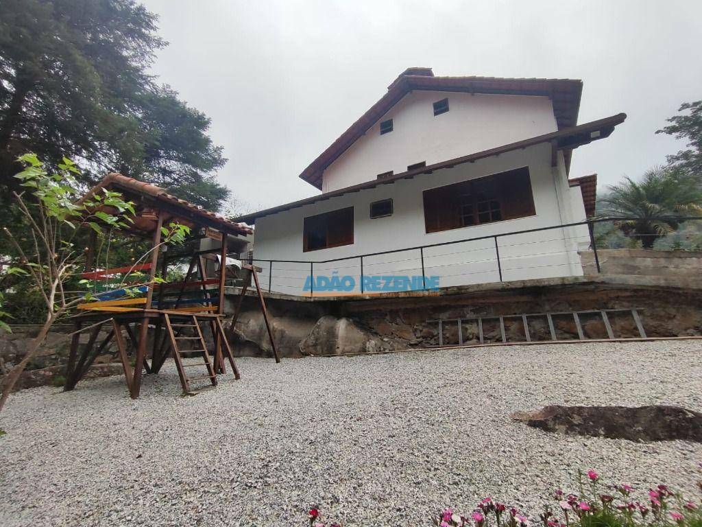 Casa à venda com 7 quartos, 281m² - Foto 3