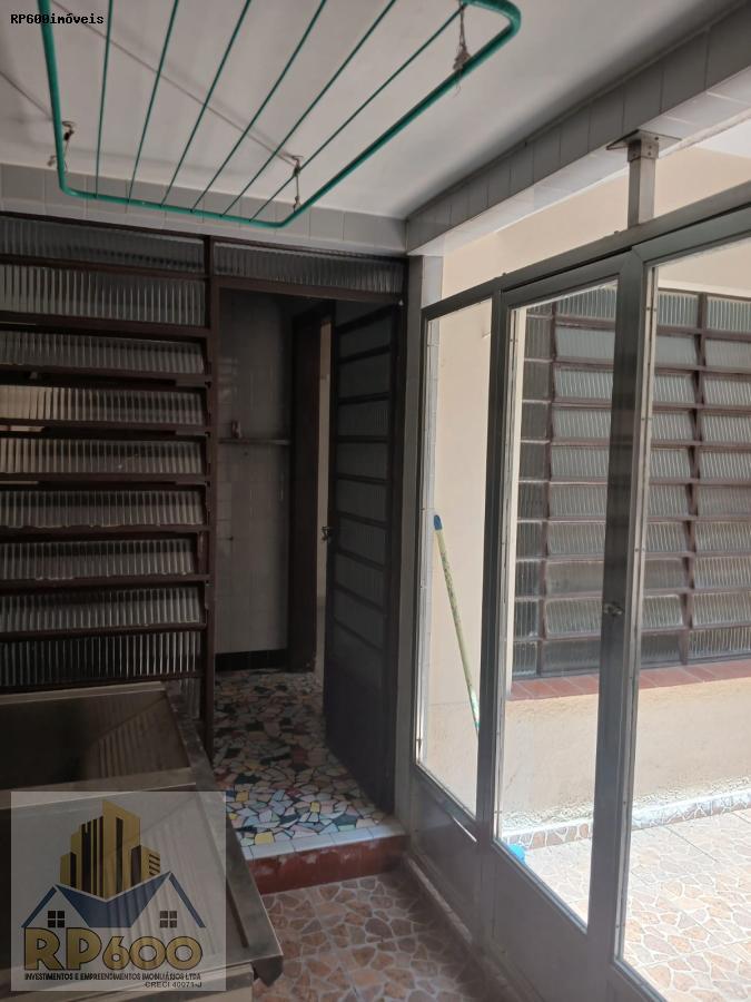 Sobrado à venda com 3 quartos, 160m² - Foto 26