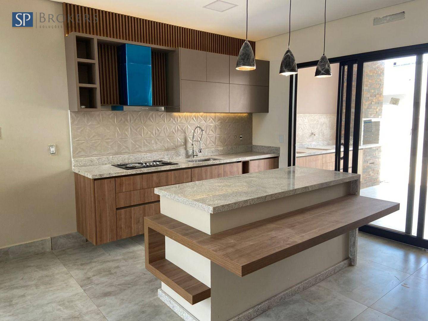 Casa de Condomínio à venda com 4 quartos, 238m² - Foto 5