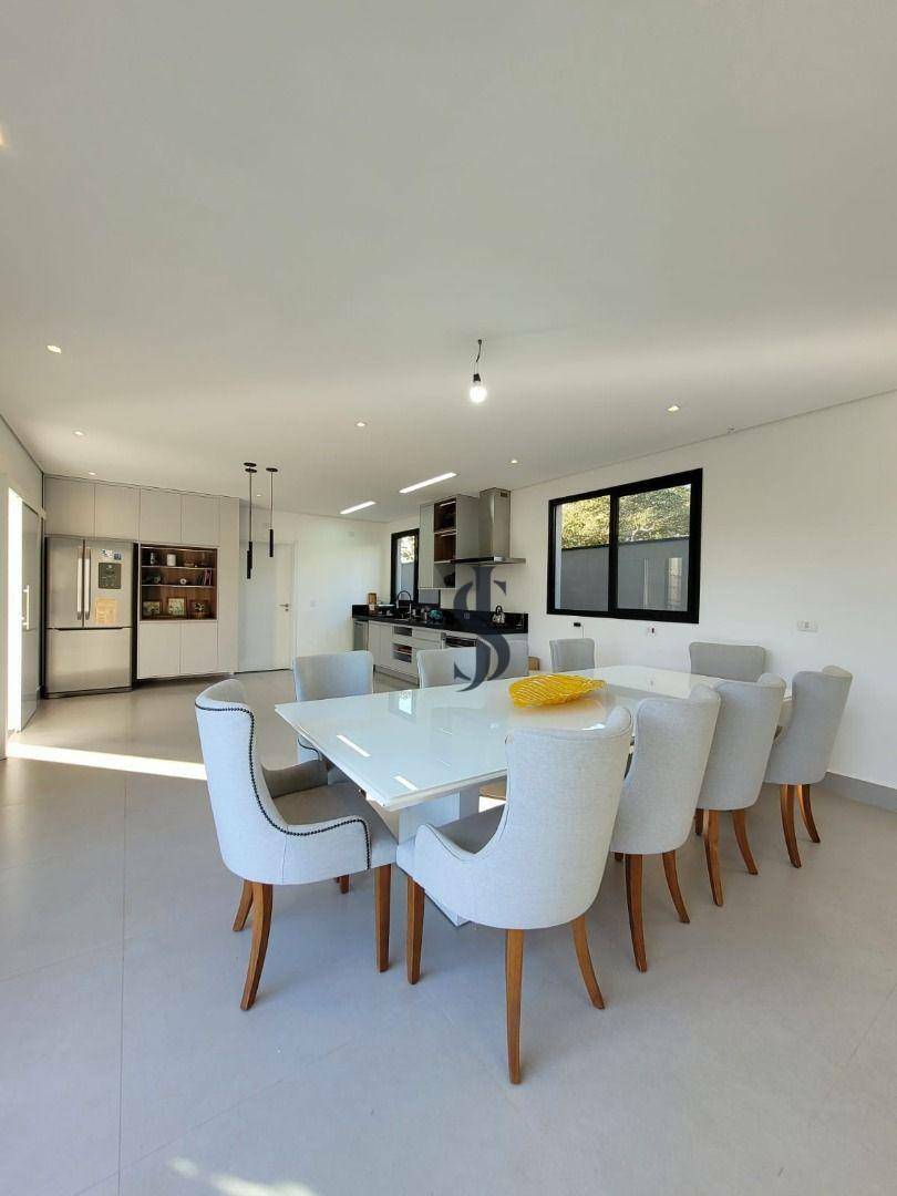 Casa à venda com 4 quartos, 350m² - Foto 9