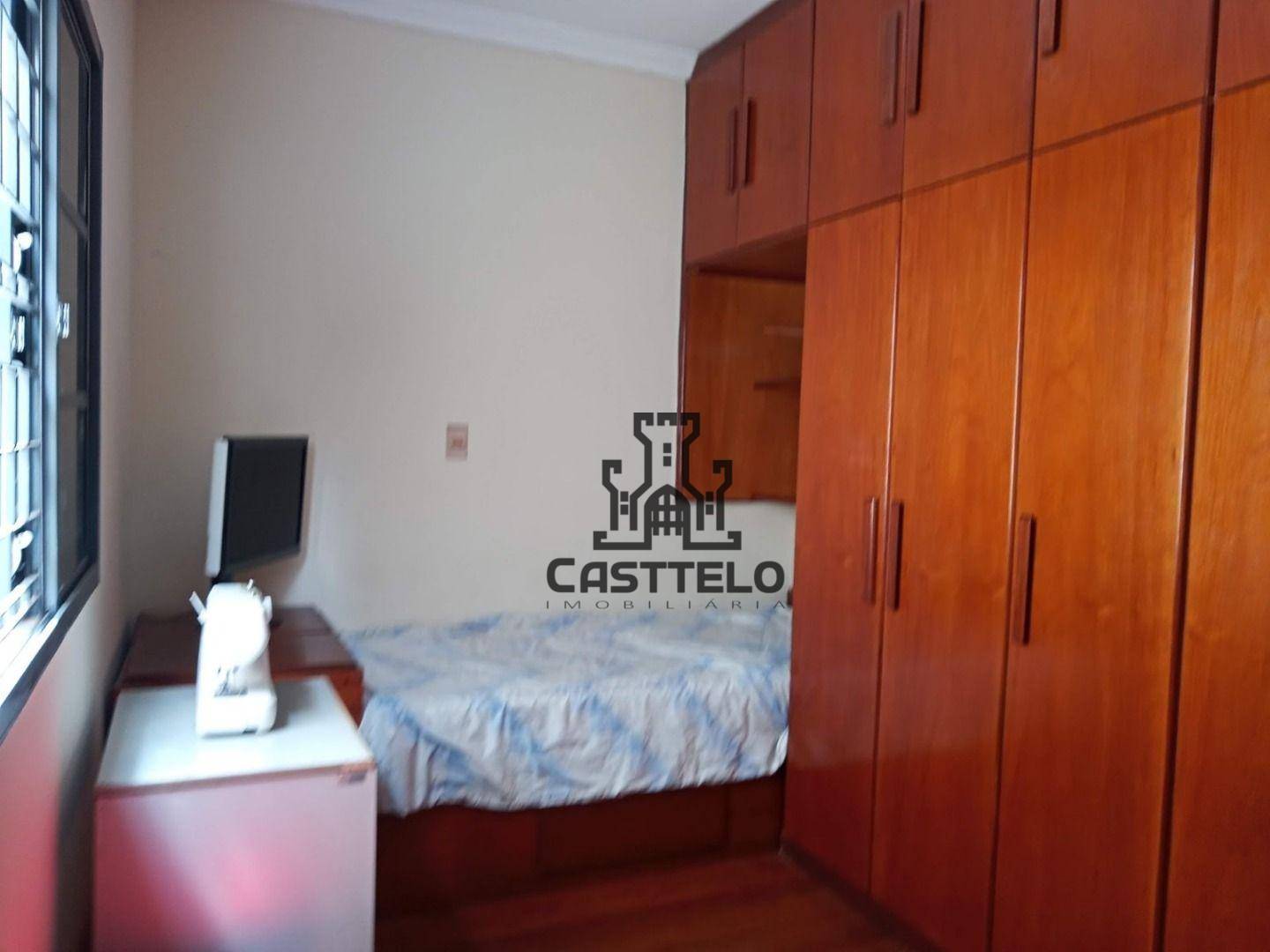 Casa à venda com 3 quartos, 166m² - Foto 9