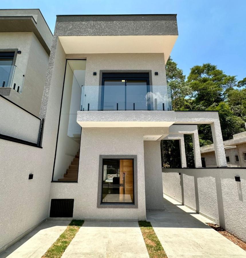Sobrado à venda com 3 quartos, 151m² - Foto 1