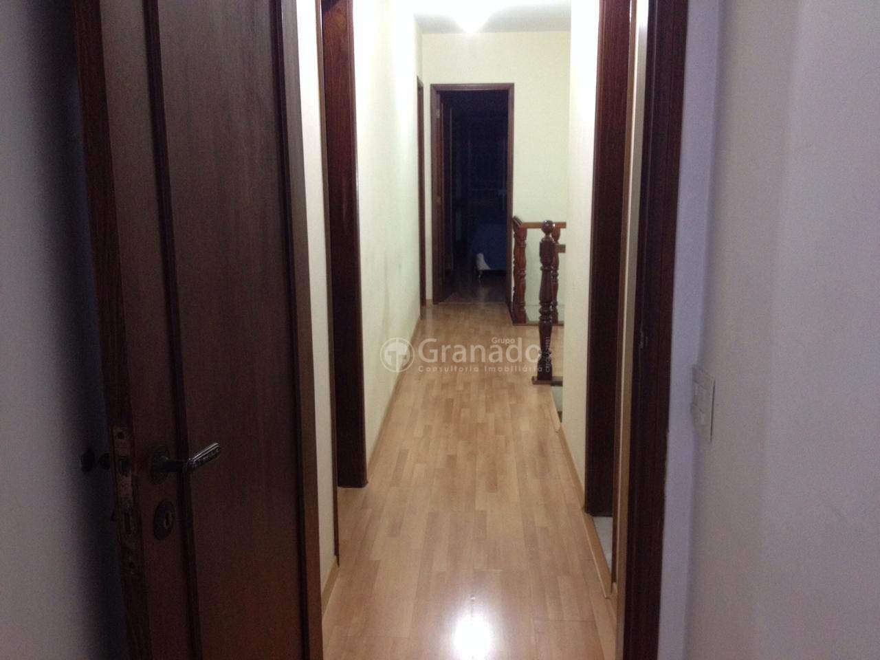 Sobrado à venda com 4 quartos, 298m² - Foto 24