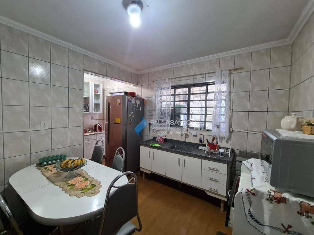 Casa à venda com 2 quartos, 183m² - Foto 7