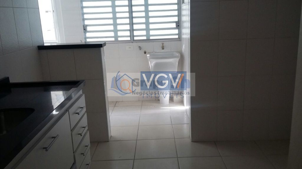 Apartamento à venda com 2 quartos, 70m² - Foto 7