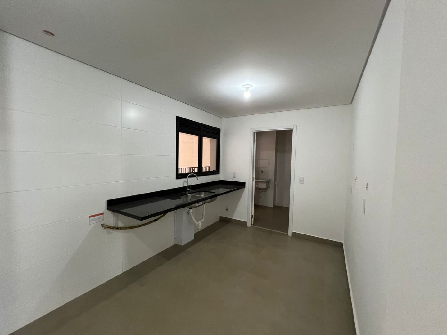 Apartamento à venda com 4 quartos, 198m² - Foto 7