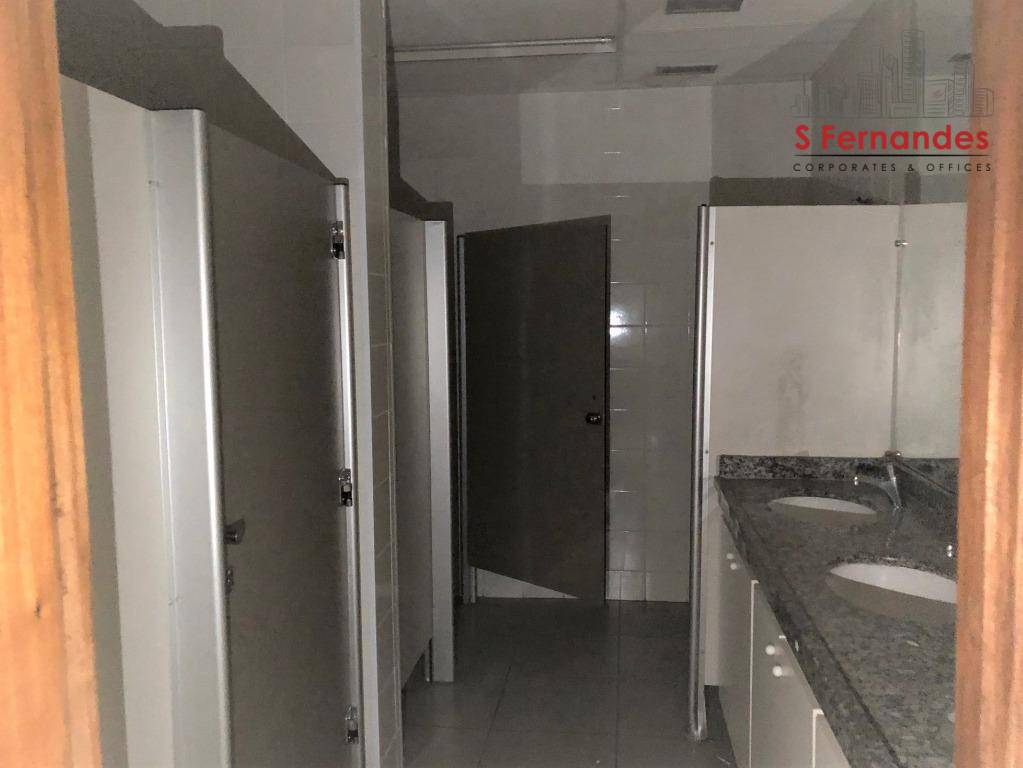 Sala-Conjunto, 910 m² - Foto 17